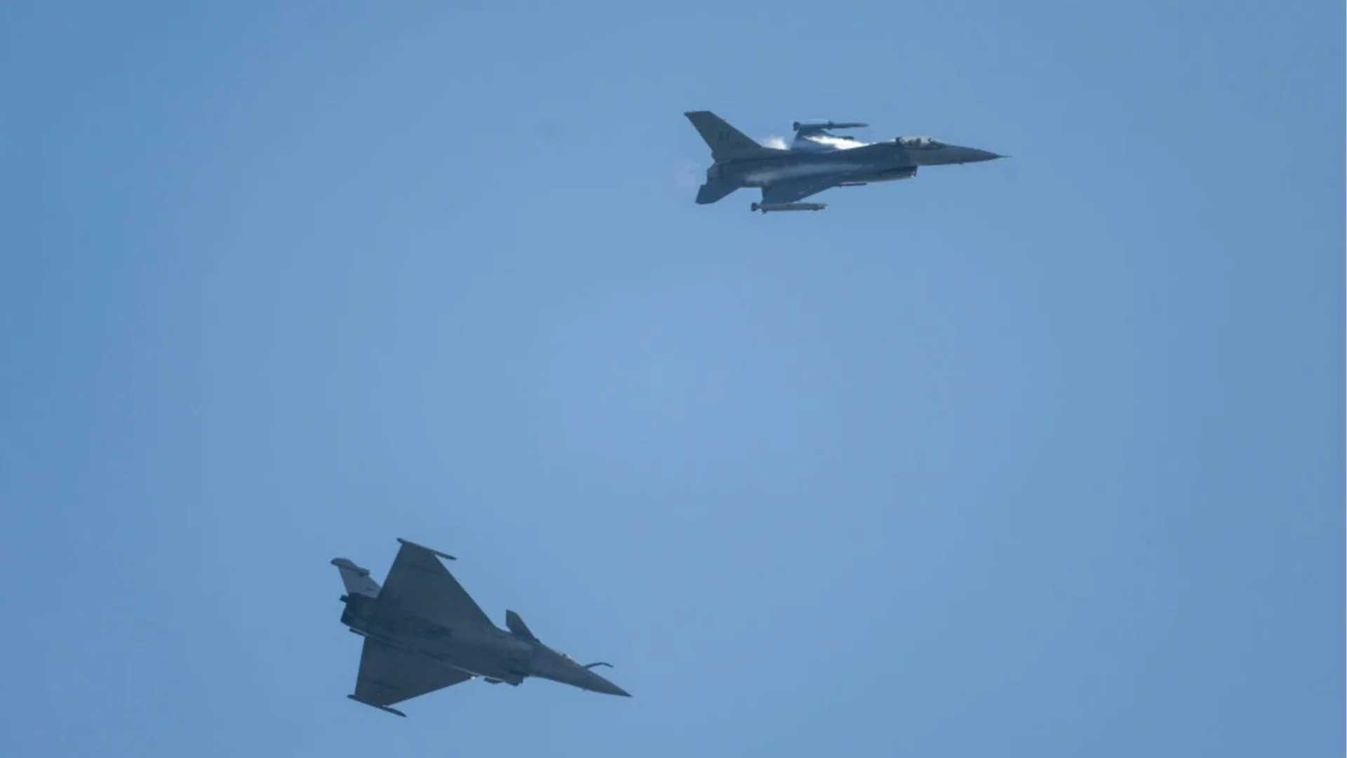 Украйна има спешен проблем с изтребителите F-16 (ВИДЕО)