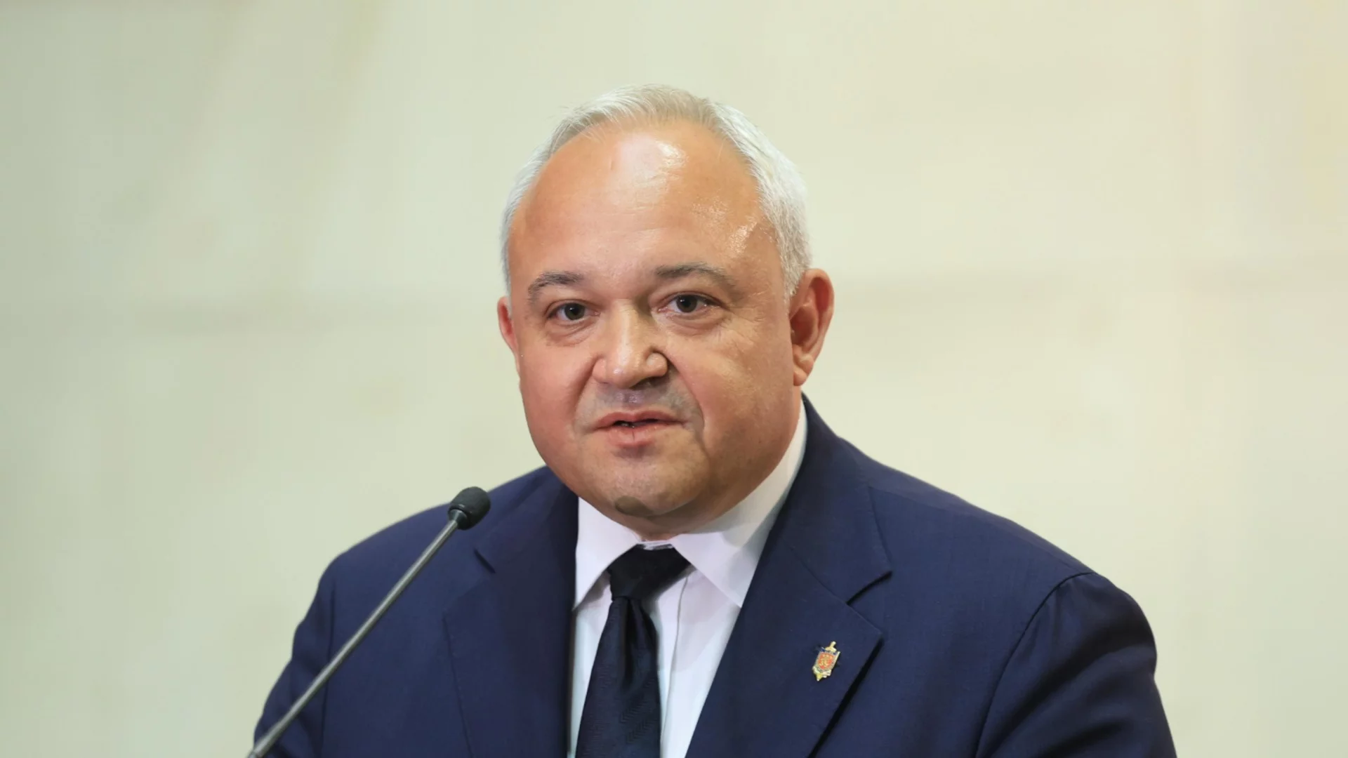 "Не съм си купувал, нямам и сестра": Вътрешният министър отговори за апартамент от ПИМК и убития Филипов