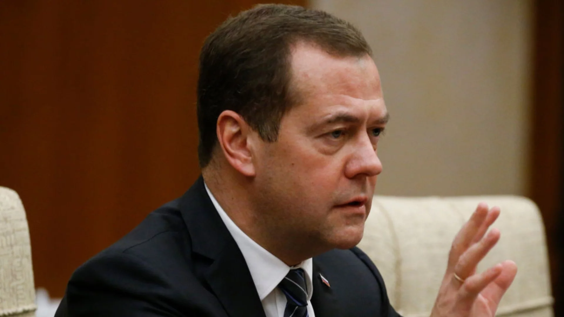 Медведев: Ако ме няма в социалните мрежи, кой ще казва истината на хората на Запад? (ВИДЕО)