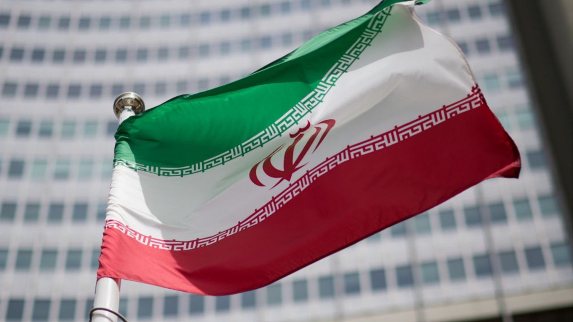 Блокиране на SIM карти: как заглушават критиците в Иран