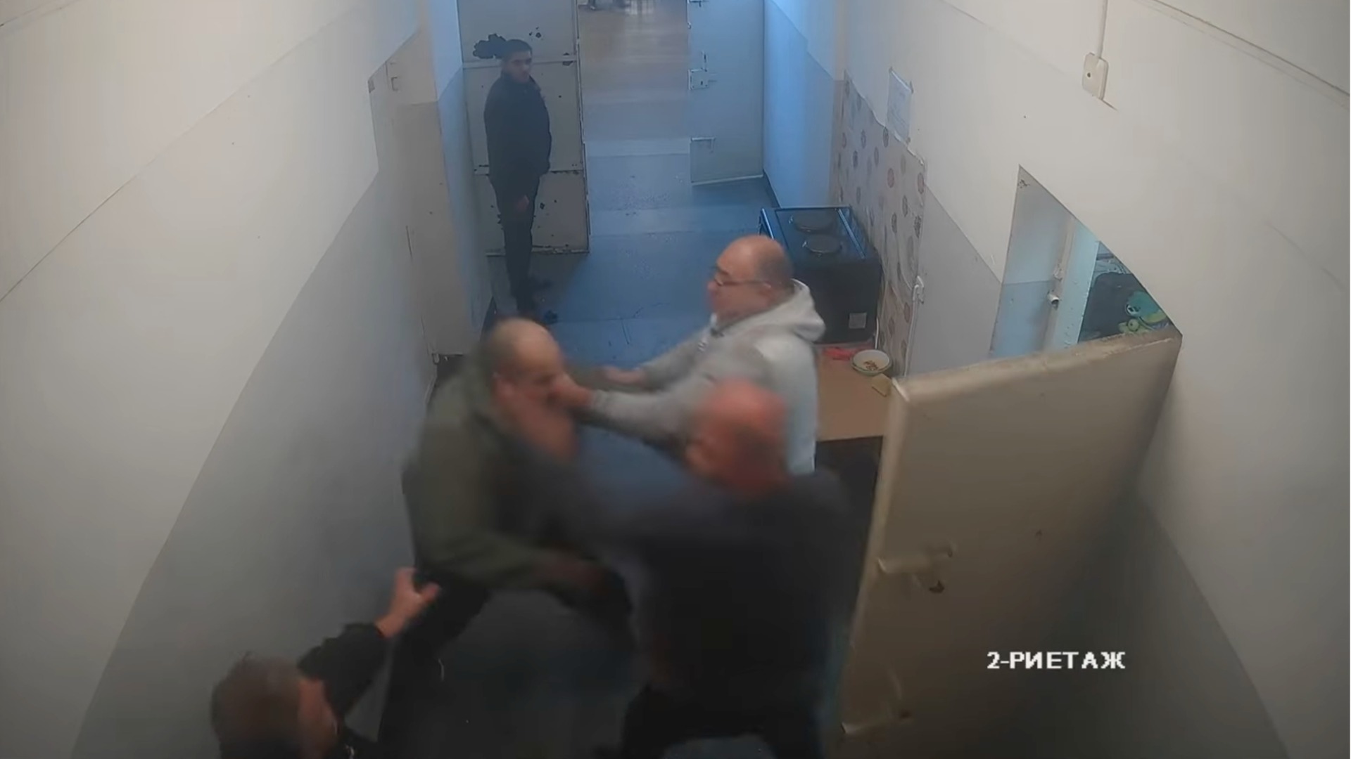 Видео поставя Йотова под натиск: "Петричкия Ескобар" се бие в затвора седмици преди помилването
