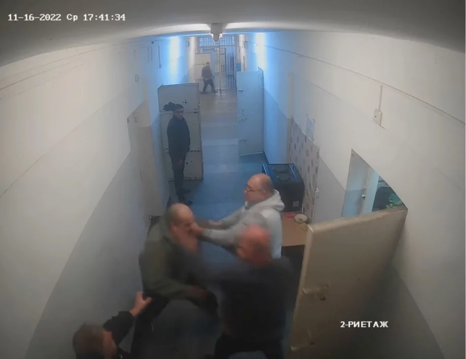 Видео поставя Йотова под натиск: "Петричкия Ескобар" се бие в затвора седмици преди помилването