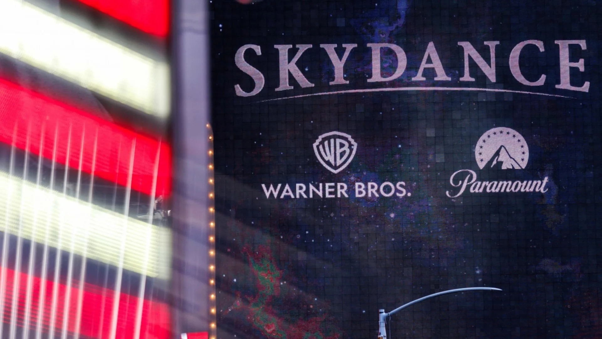 Мегасделката е факт: Paramount окончателно придоби Warner Bros. Discovery