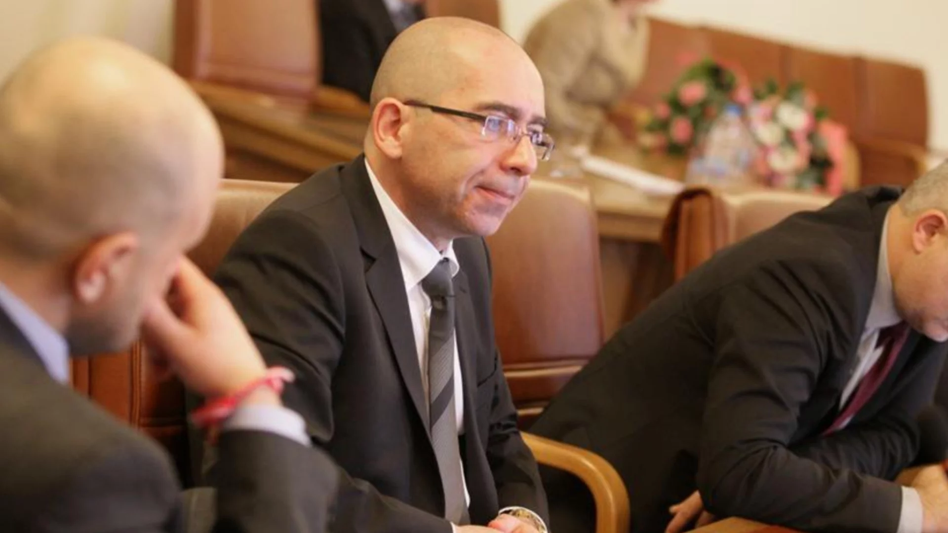 Бивш здравен министър за източването на Касата: Защо "парите следват пациента" и защо още ползваме "недоразумението клинична пътека"?