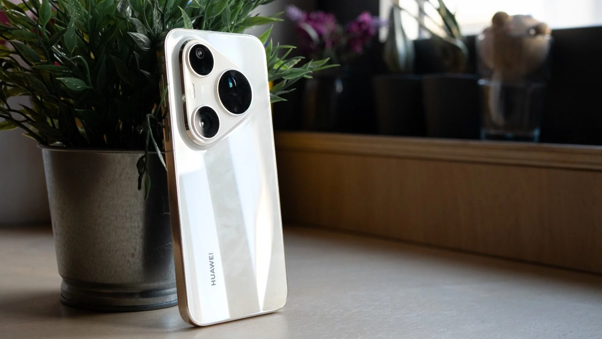 Смартфонът, който може още повече: HUAWEI Pura 90s Pro Max е тук   