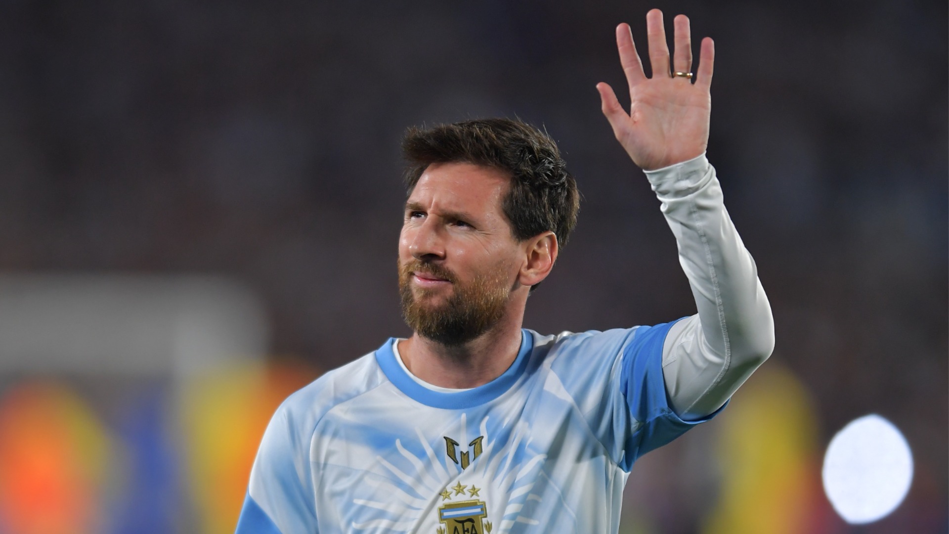 Най-емоционалният на прощаване с Меси: "Благодаря ти, ти си най-великият"