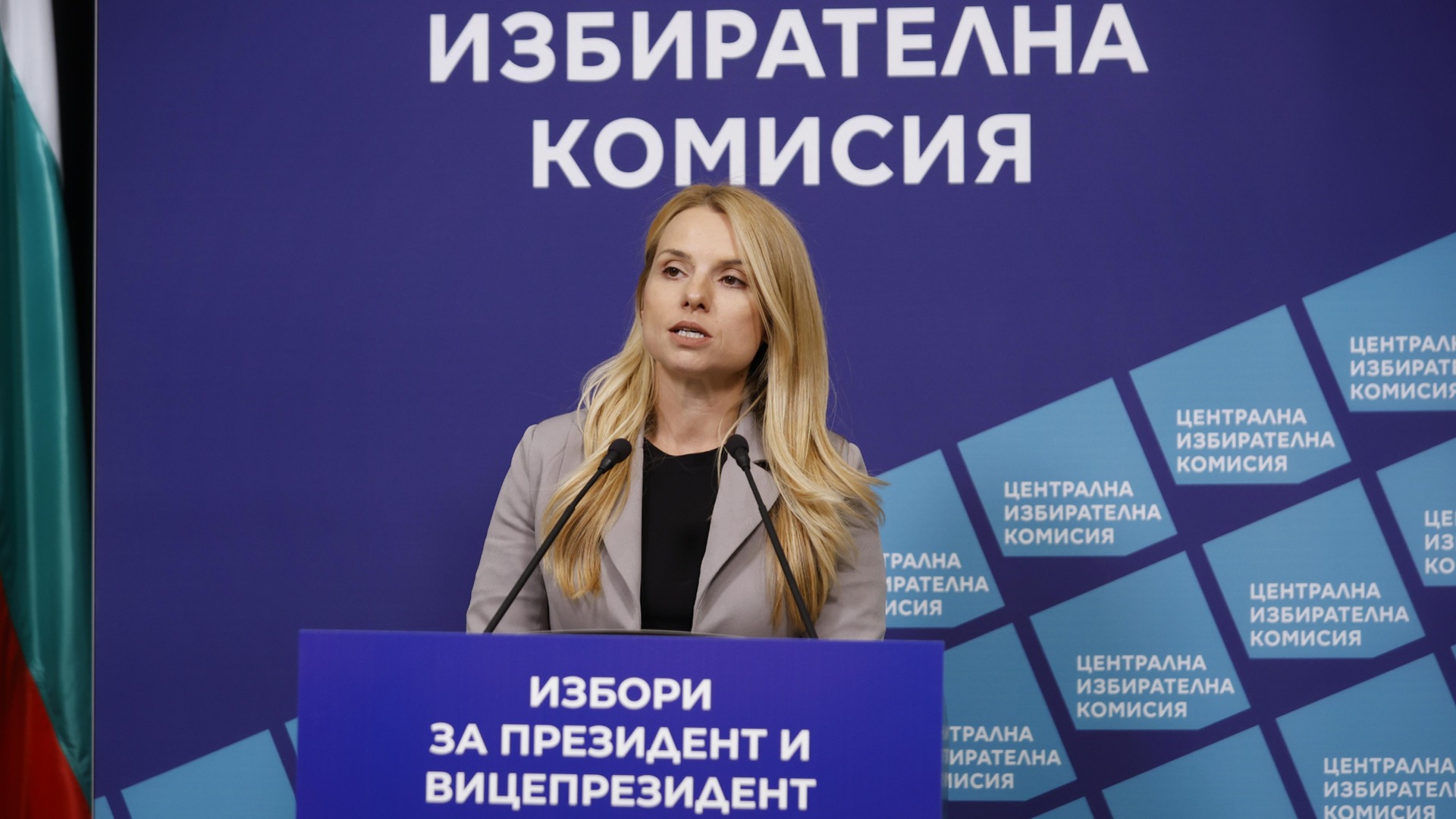 ЦИК провежда мащабна информационна кампания за машинното гласуване за президентския вот
