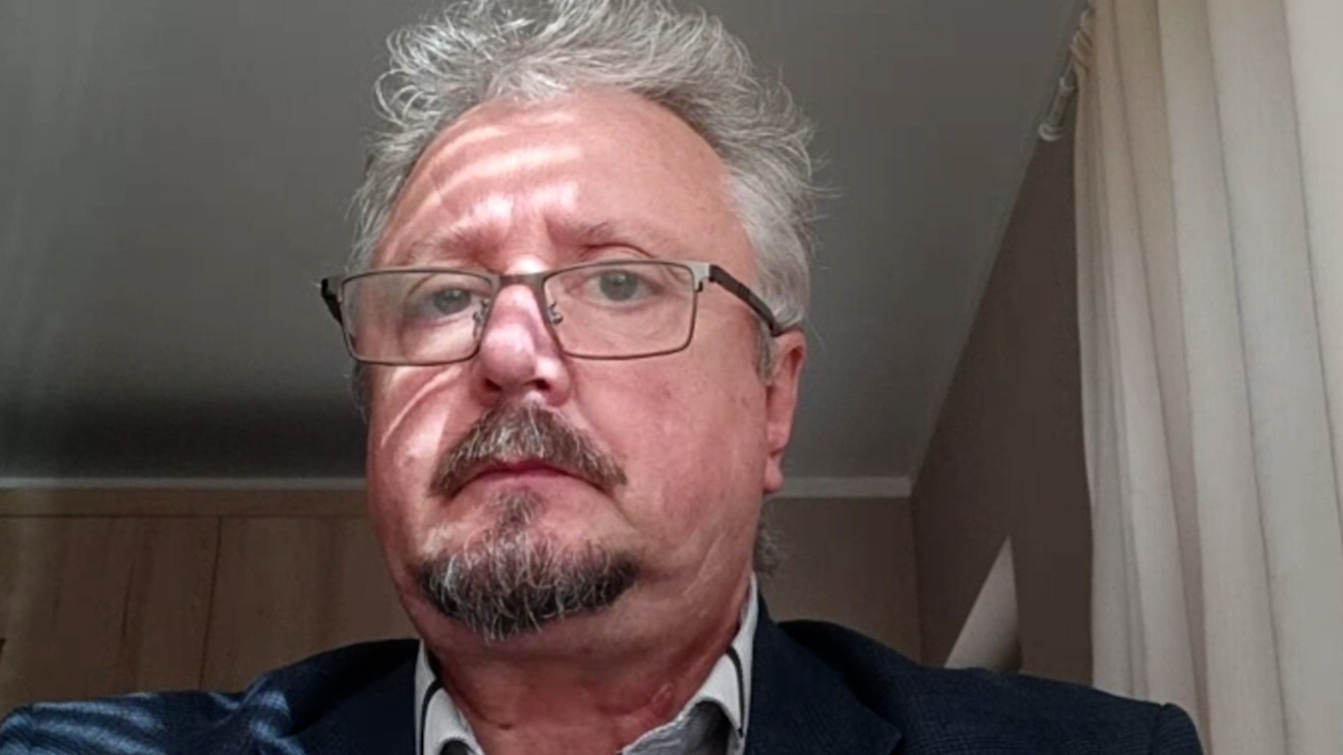 Дежавю от режима на Милошевич: Не допуснаха в Сърбия председателя на Институт "Западни покрайнини"