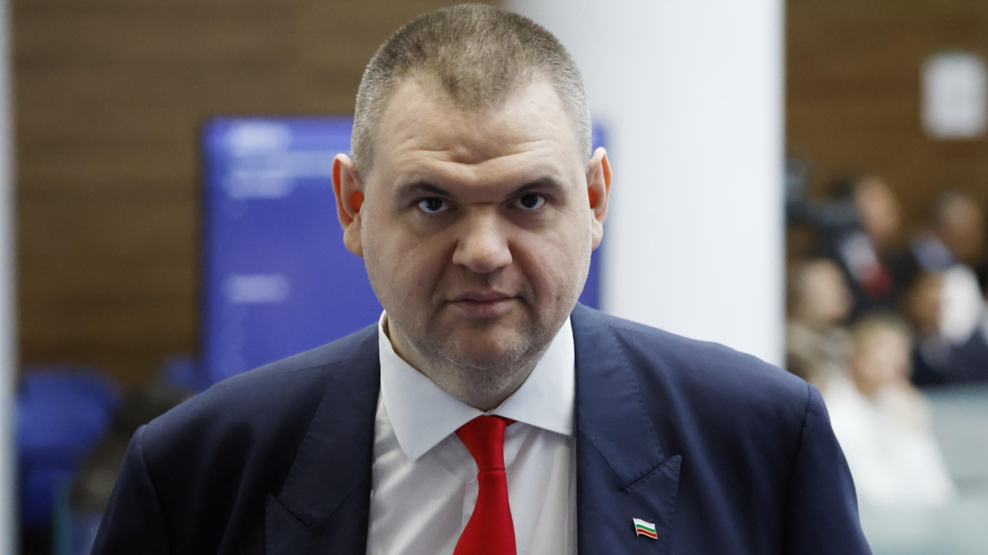 "Цялата държава е под камуфлаж": Според Пеевски до ударите в Черно море се е стигнало след фиаското на КСНС
