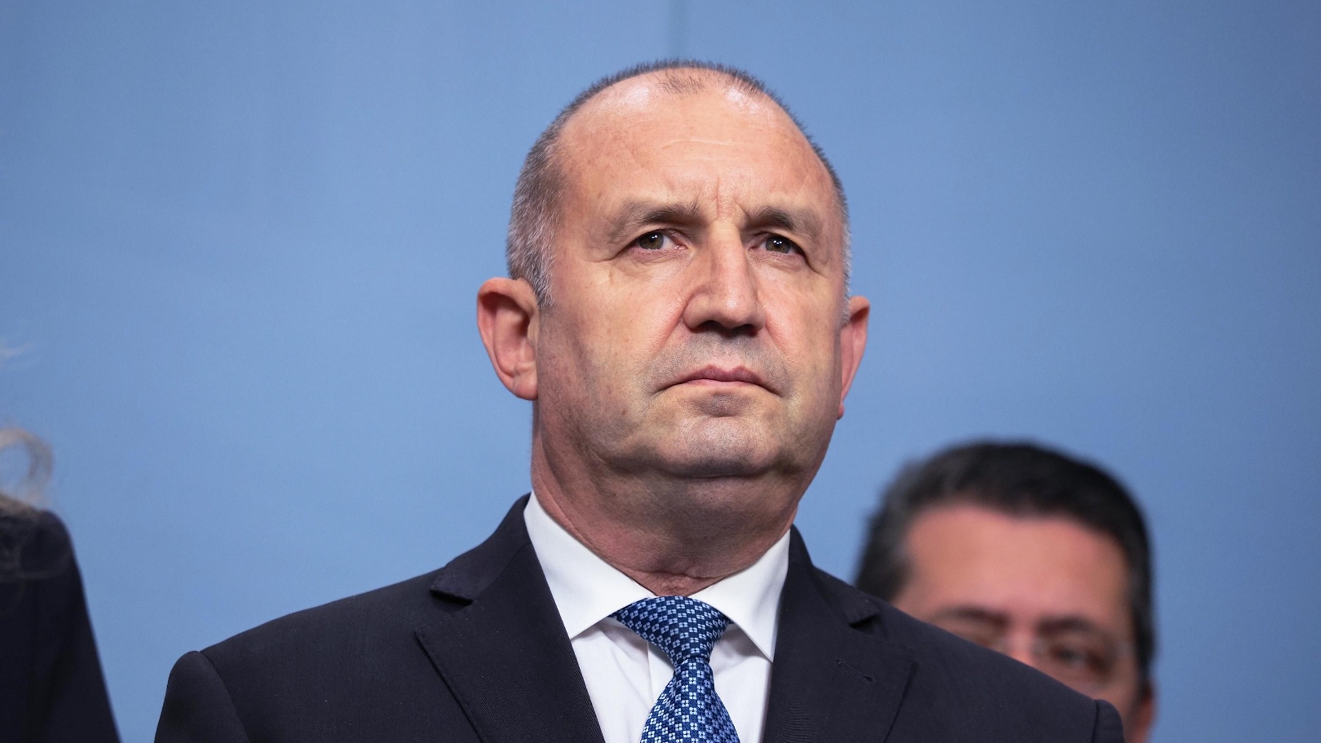 Премиер, служби и министри спешно в НС, за да обясняват за новите атаки по кораби в Черно море