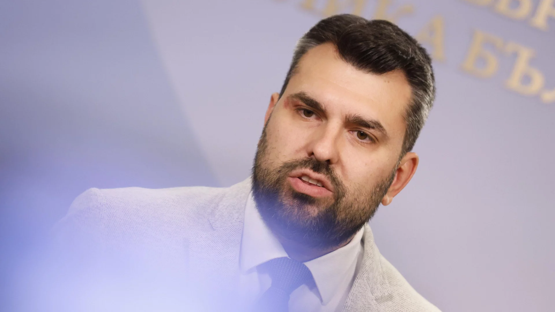 Налагаме мораториум на войната, досега разрешена ли беше? Георг Георгиев удари по Радев и се извъртя как действа ГЕРБ на КСНС