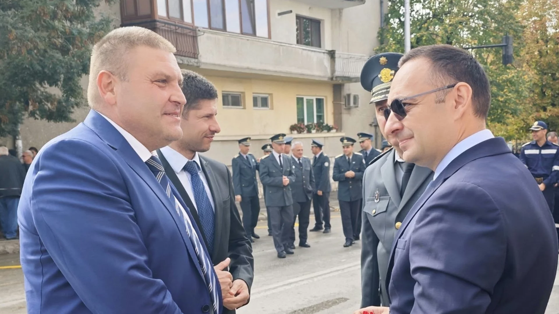 Представители на местната власт участваха в откриването на обновената сграда на Пожарната в Плевен