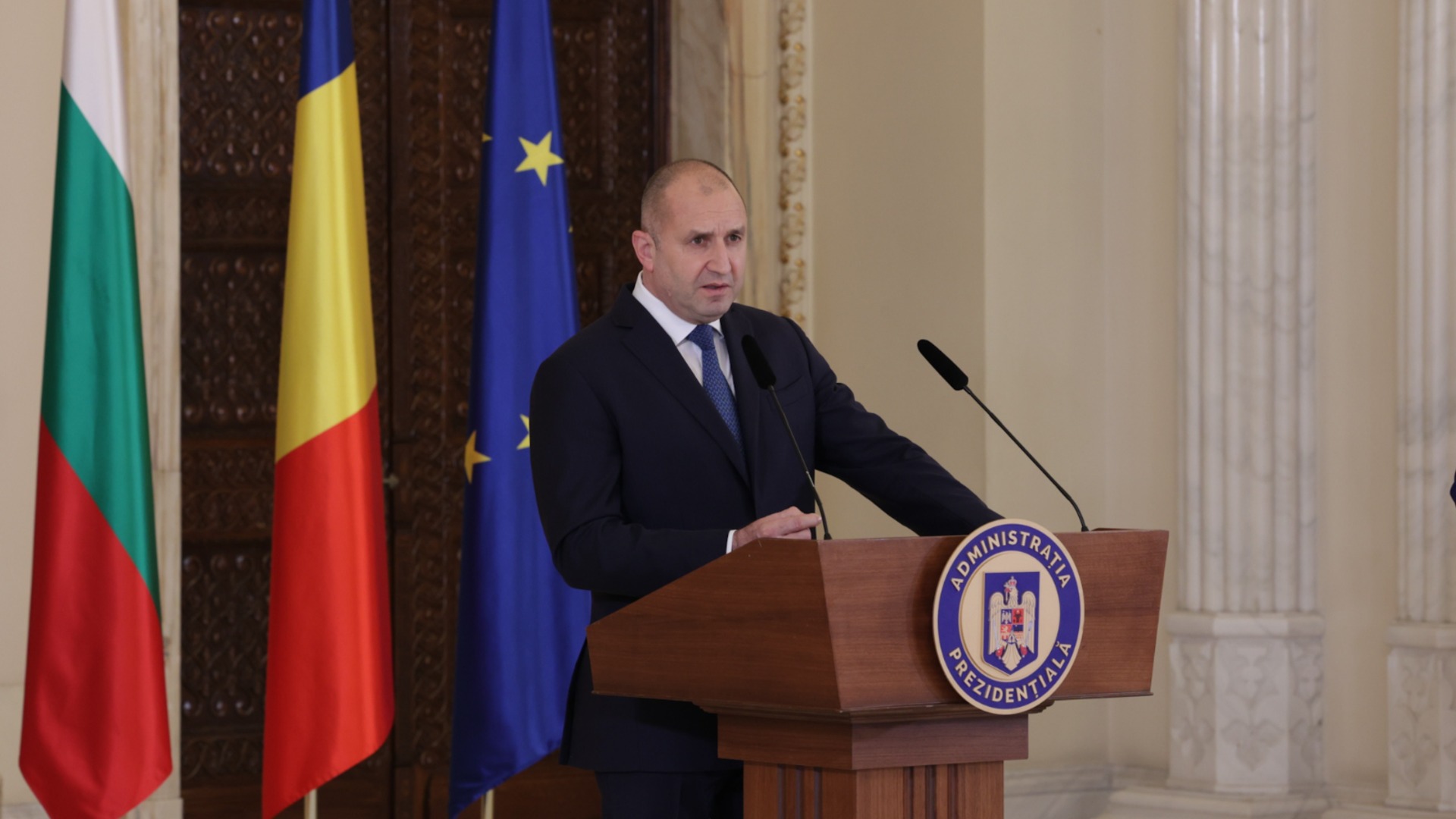 "Пари/помощ ми дай, аз акъл си имам": Анализ на различния подход на България и Румъния в НАТО и ЕС