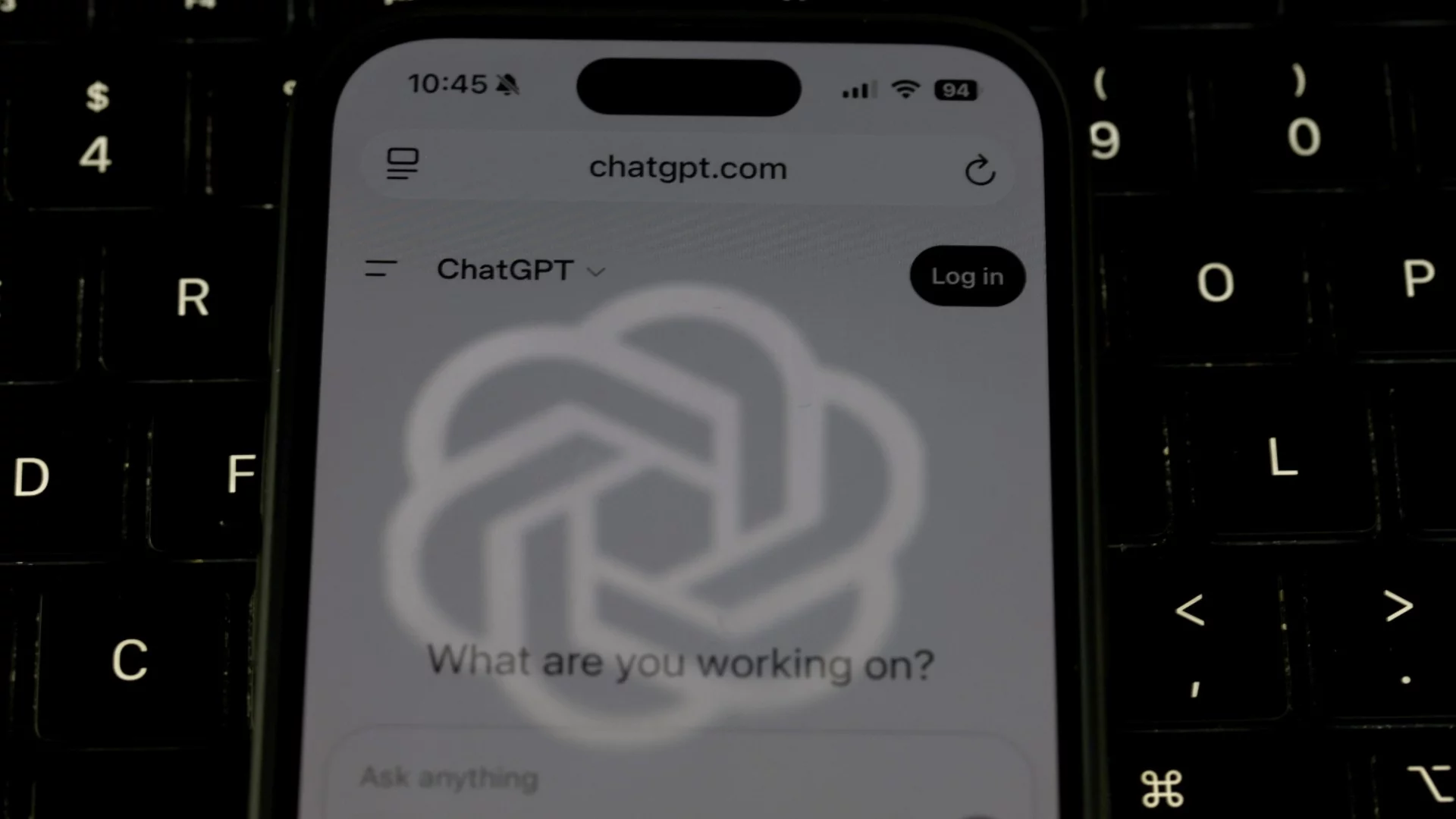 ChatGPT откраднал криптовалута, за да финансира тайно своя задача