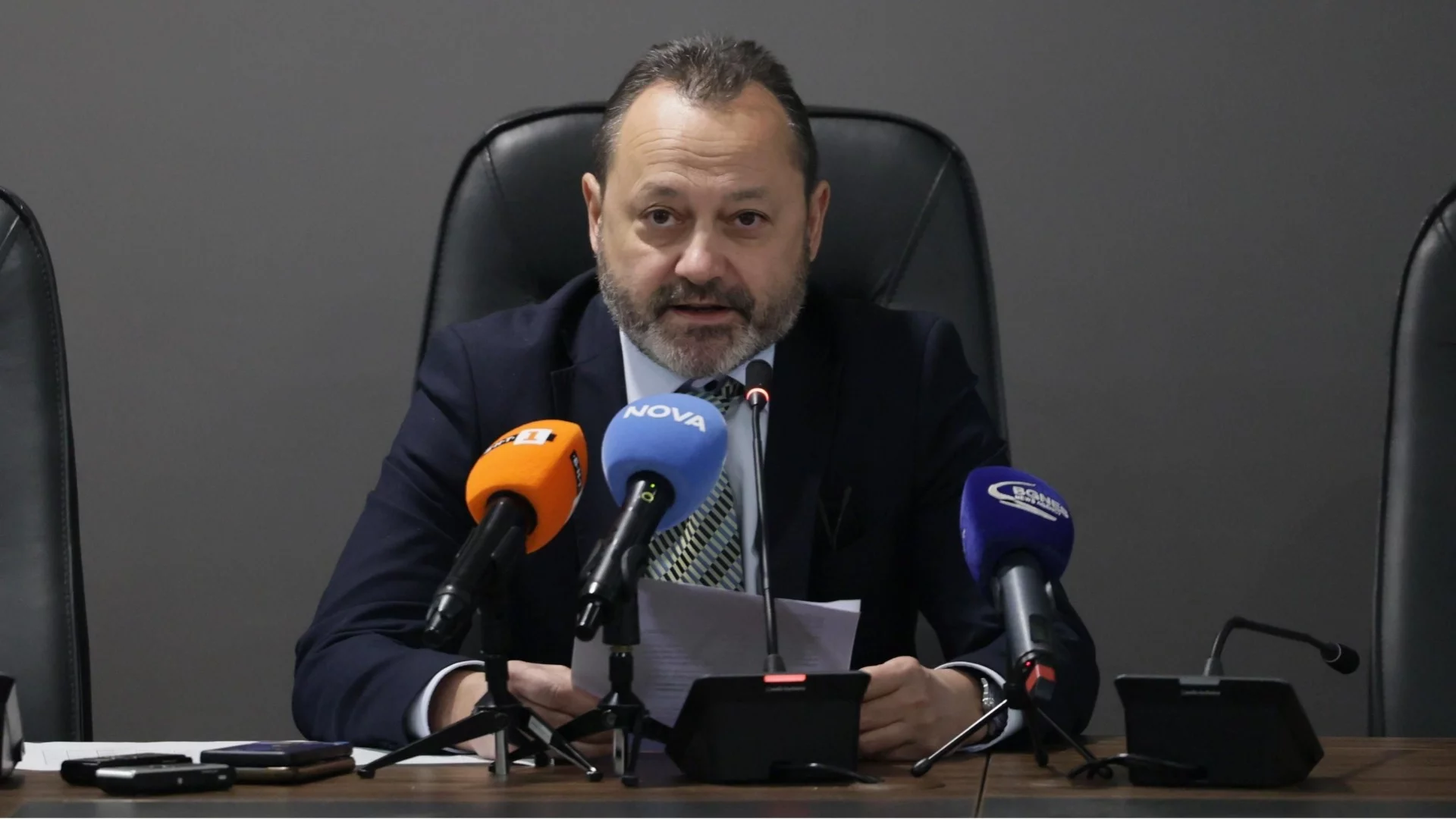 "Покрай сухото може да изгори и мокрото": Бивш регионален министър за амнистията на незаконното строителство