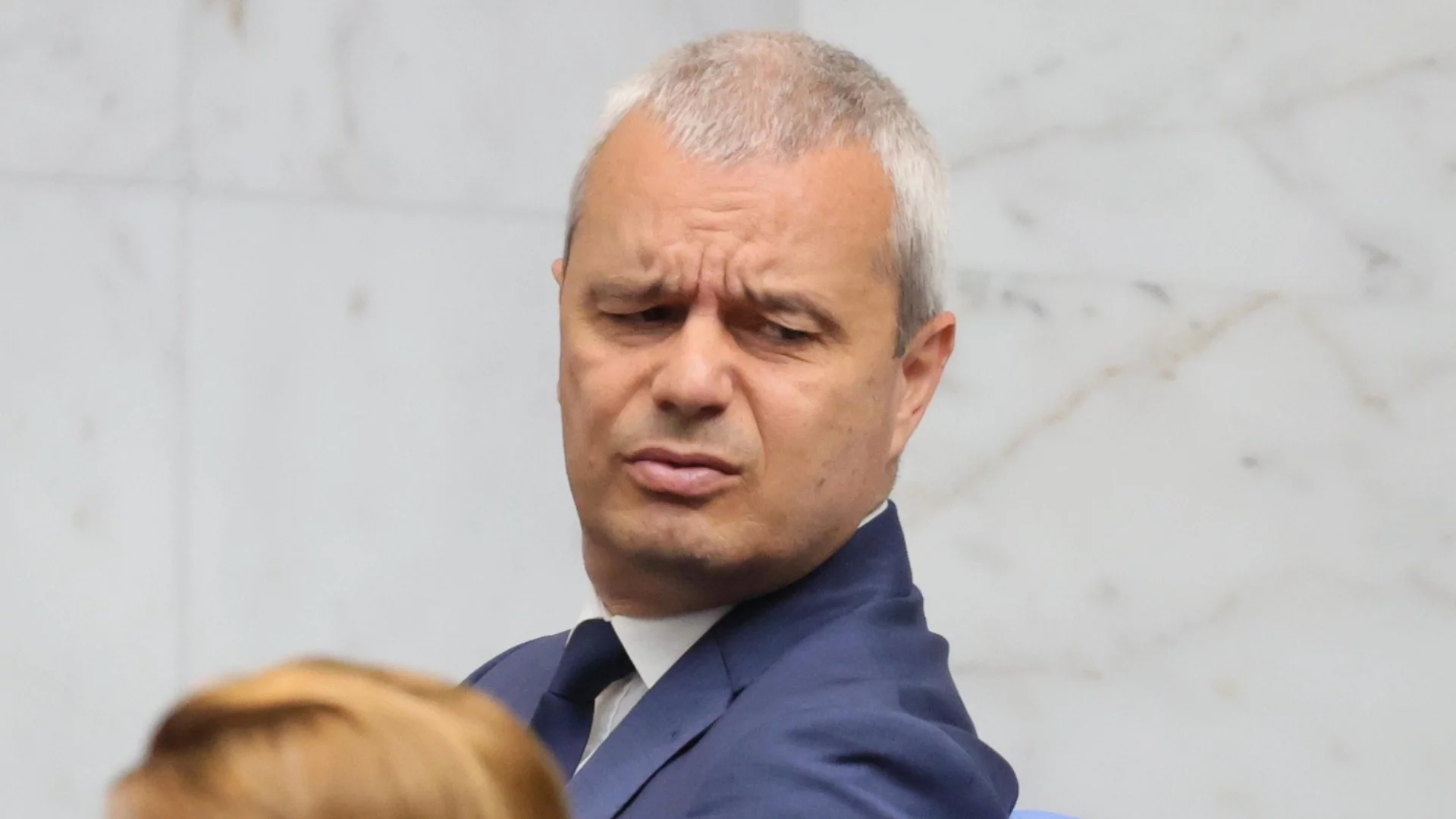 Заради Соня Колтуклиева: Костадин Костадинов взе на прицел Илияна Йотова