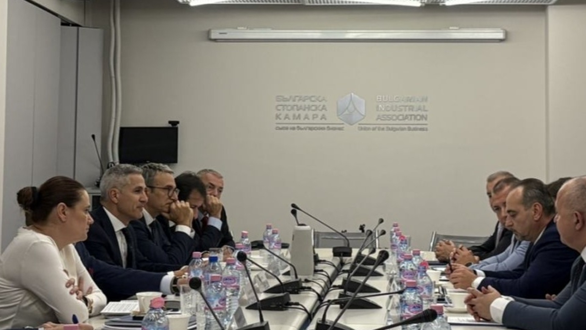 Андрей Гюров пред работодателите: България има нужда от стабилна икономика, а не от политически хаос*