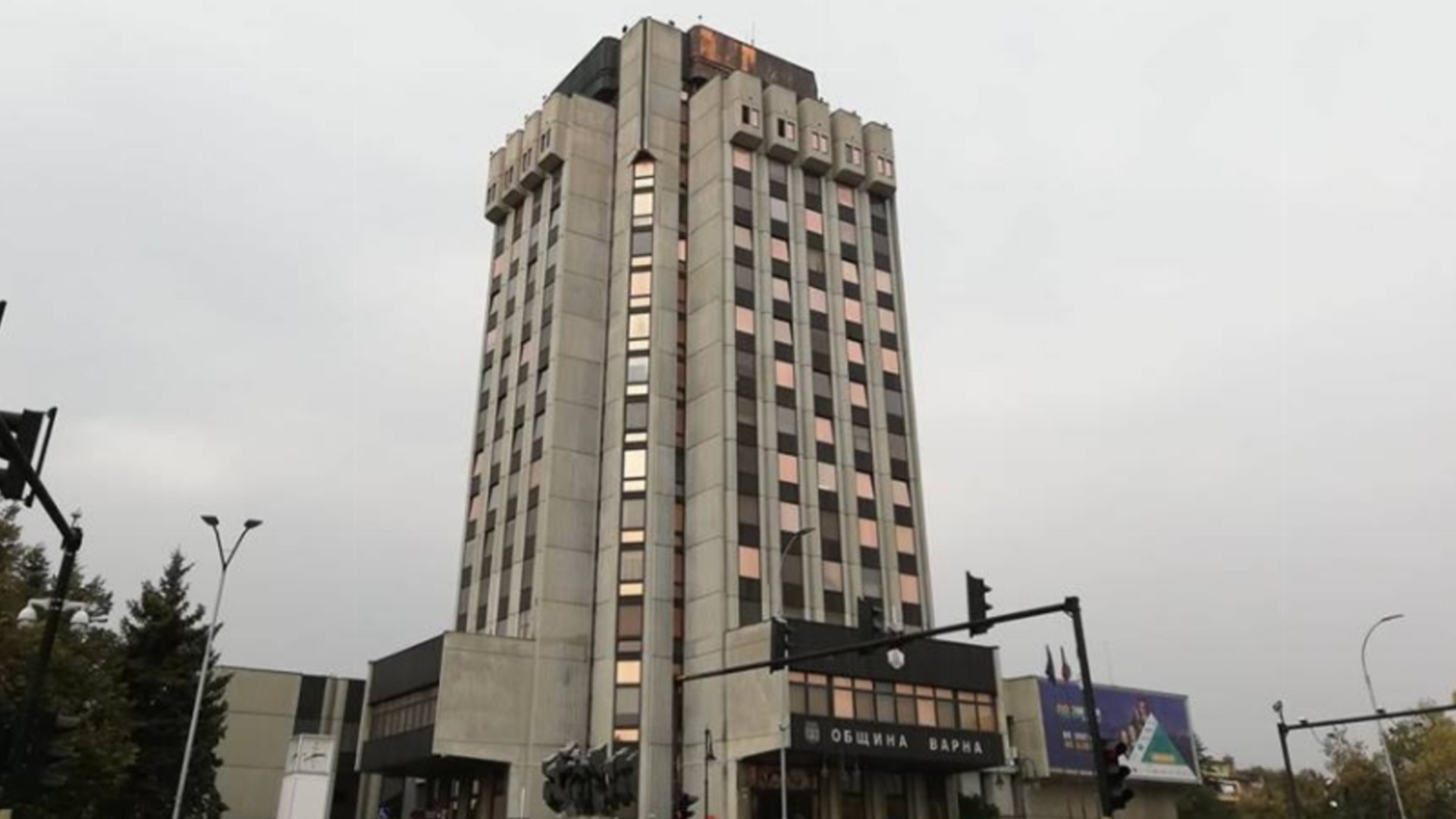 Варна пред угроза да няма бюджет, но гласува 114 000 евро за веселба на Нова година