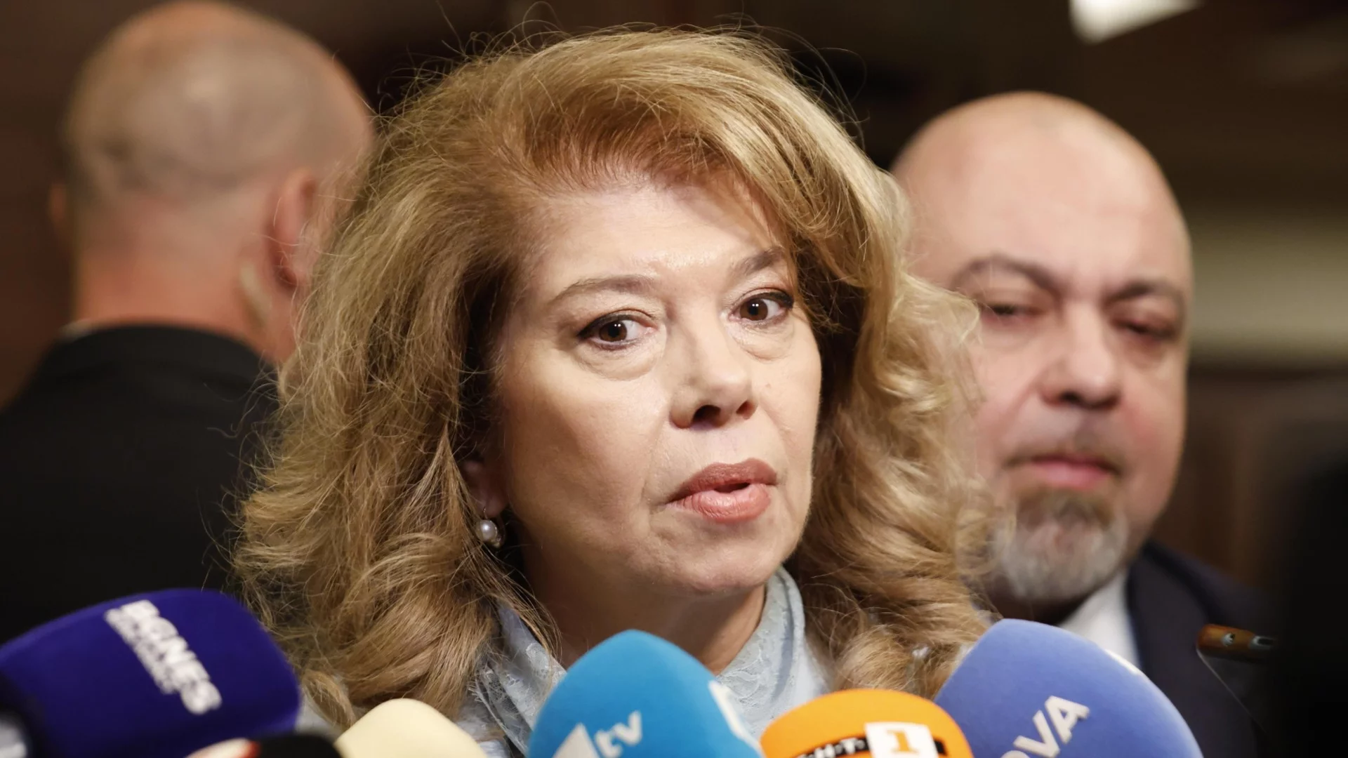 Йотова гласува за край на разделението