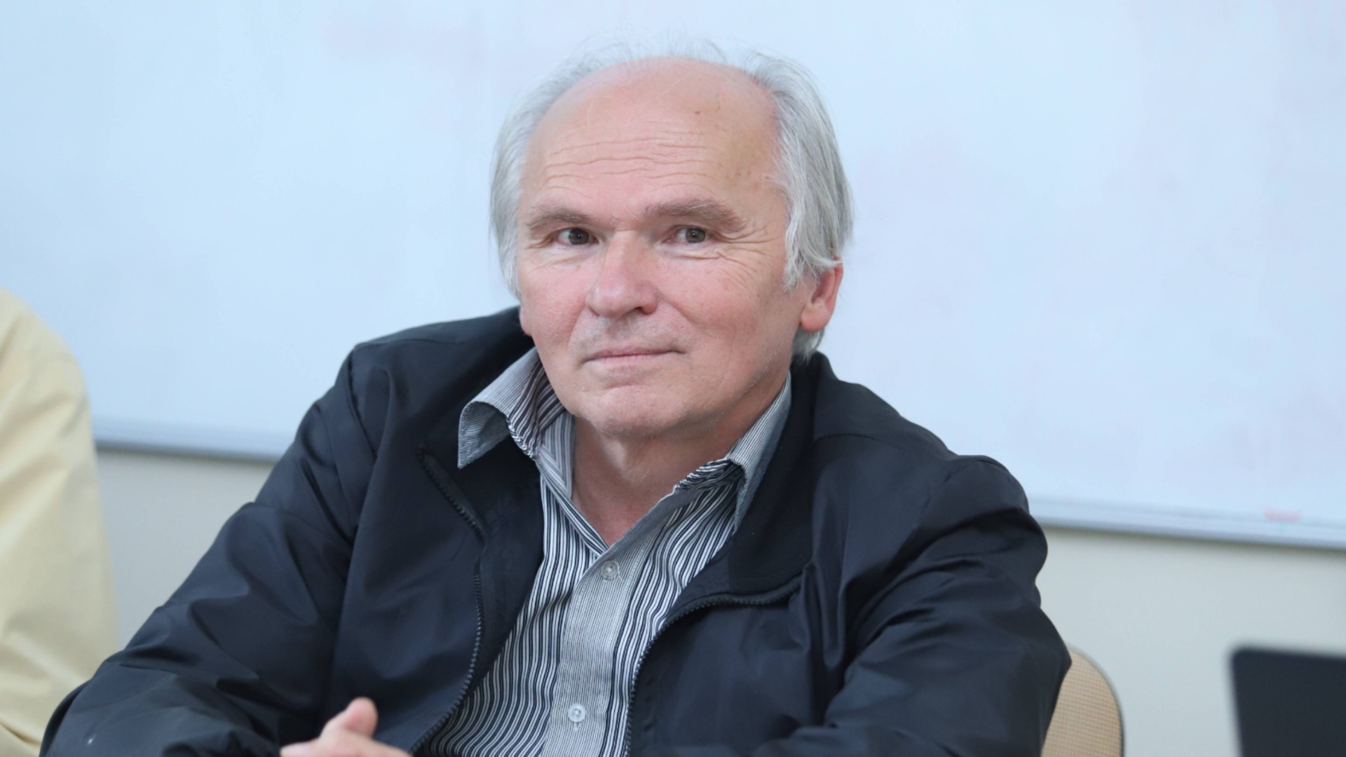 "Ерата Вучич приключи, но свърши ли великосръбският шовинизъм?": Иван Николов след вота в Сърбия