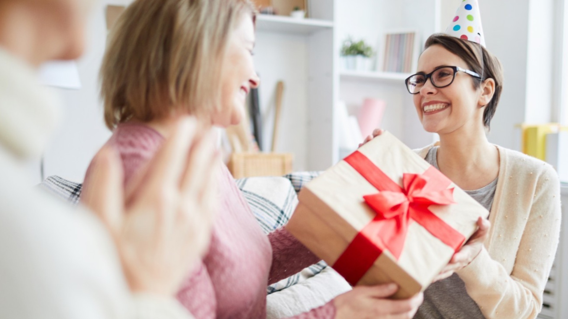 Имени дни през ноември 2026 г.