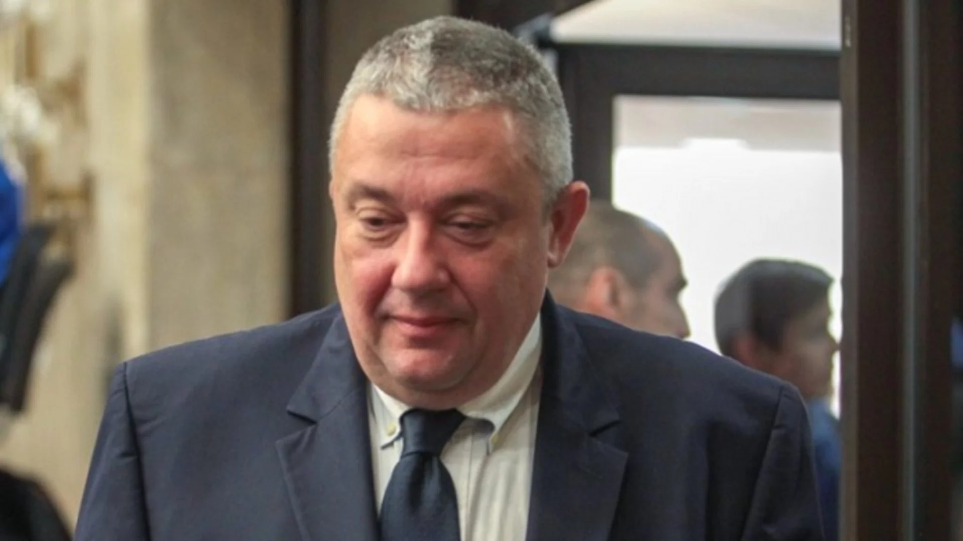 Коалиционните партньори на ГЕРБ обявиха стратегията си за балотажа: "Ако имаше общ десен кандидат, щяхме да се поздравяваме с победа"