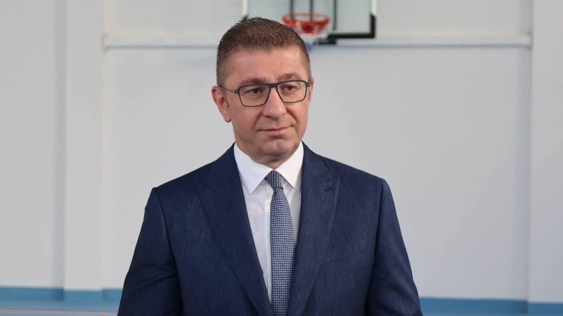 "Падна Орбан, падна Вучич - знаем кой следва": Социалните мрежи избухнаха с шеги за Мицкоски