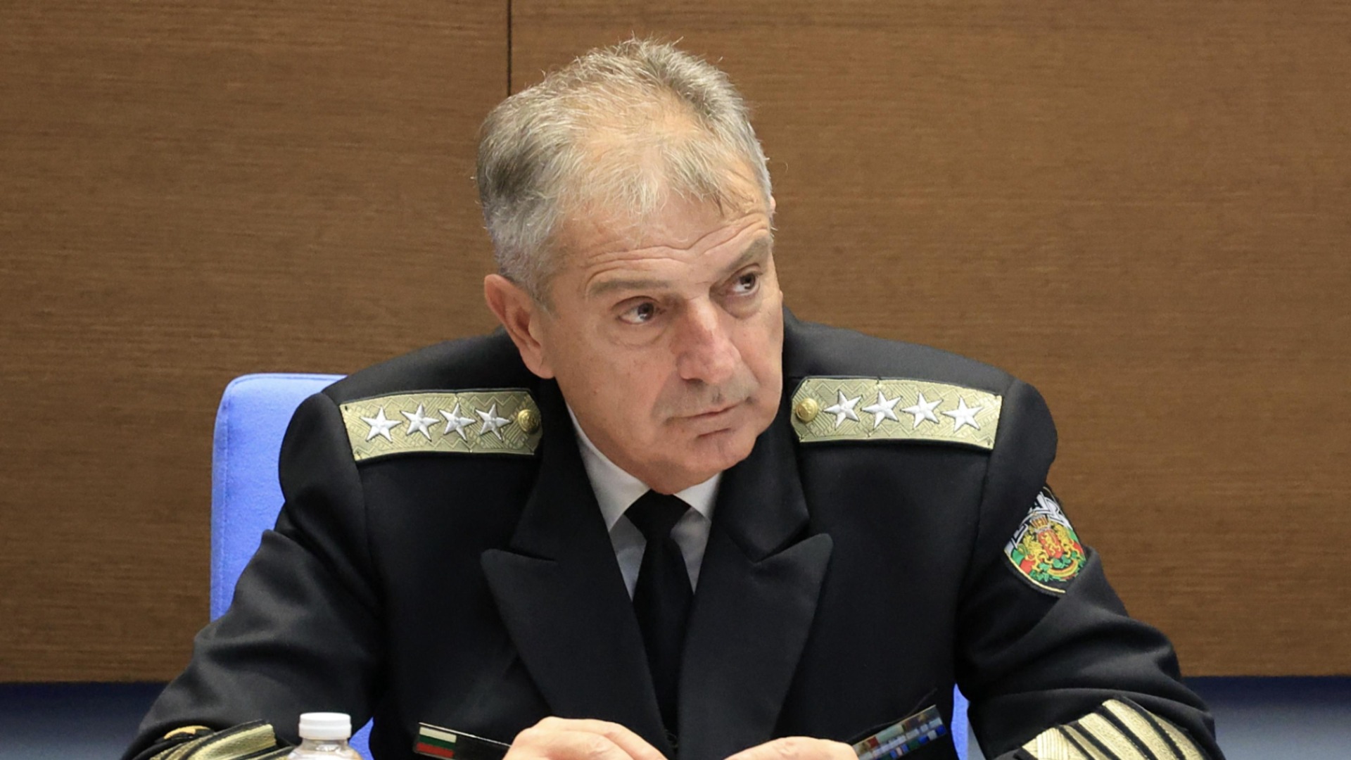 На фона на атаки в Черно море: Кабинетът не пуска началника на отбраната да си ходи преди Нова година