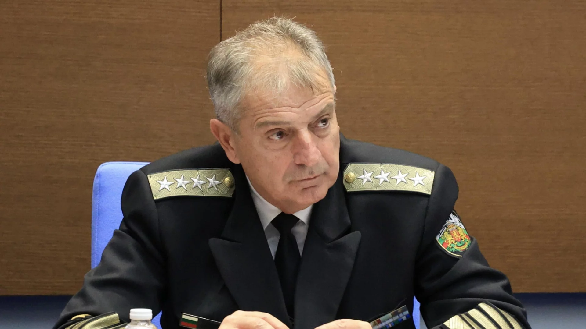 На фона на атаки в Черно море: Кабинетът не пуска началника на отбраната да си ходи преди Нова година