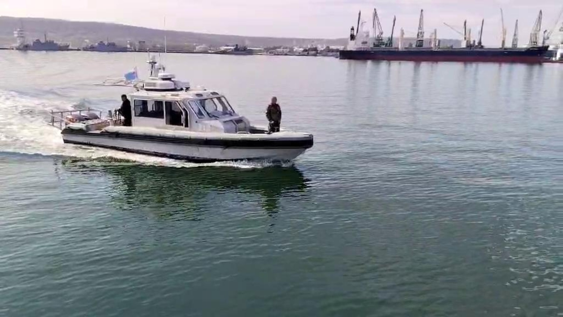 Моряците от ударения край нос Калиакра кораб са спасени
