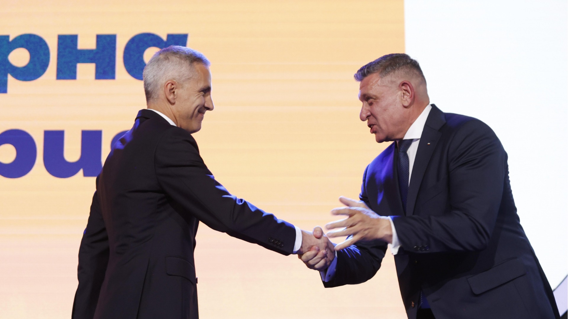 Форумът за демократично действие призова избирателите на ГЕРБ и ДПС да подкрепят Гюров