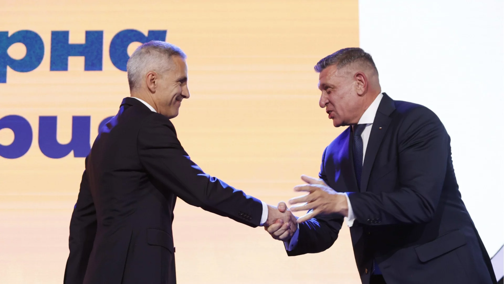 Форумът за демократично действие призова избирателите на ГЕРБ и ДПС да подкрепят Гюров
