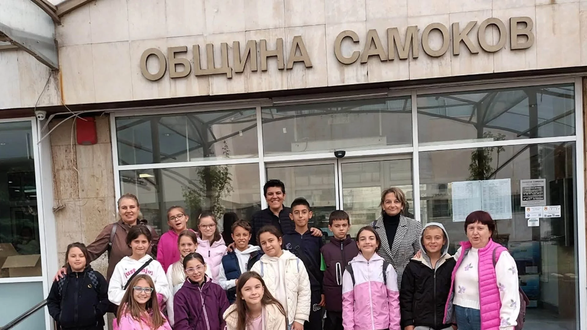 Община Самоков отвори врати за любознателните ученици!