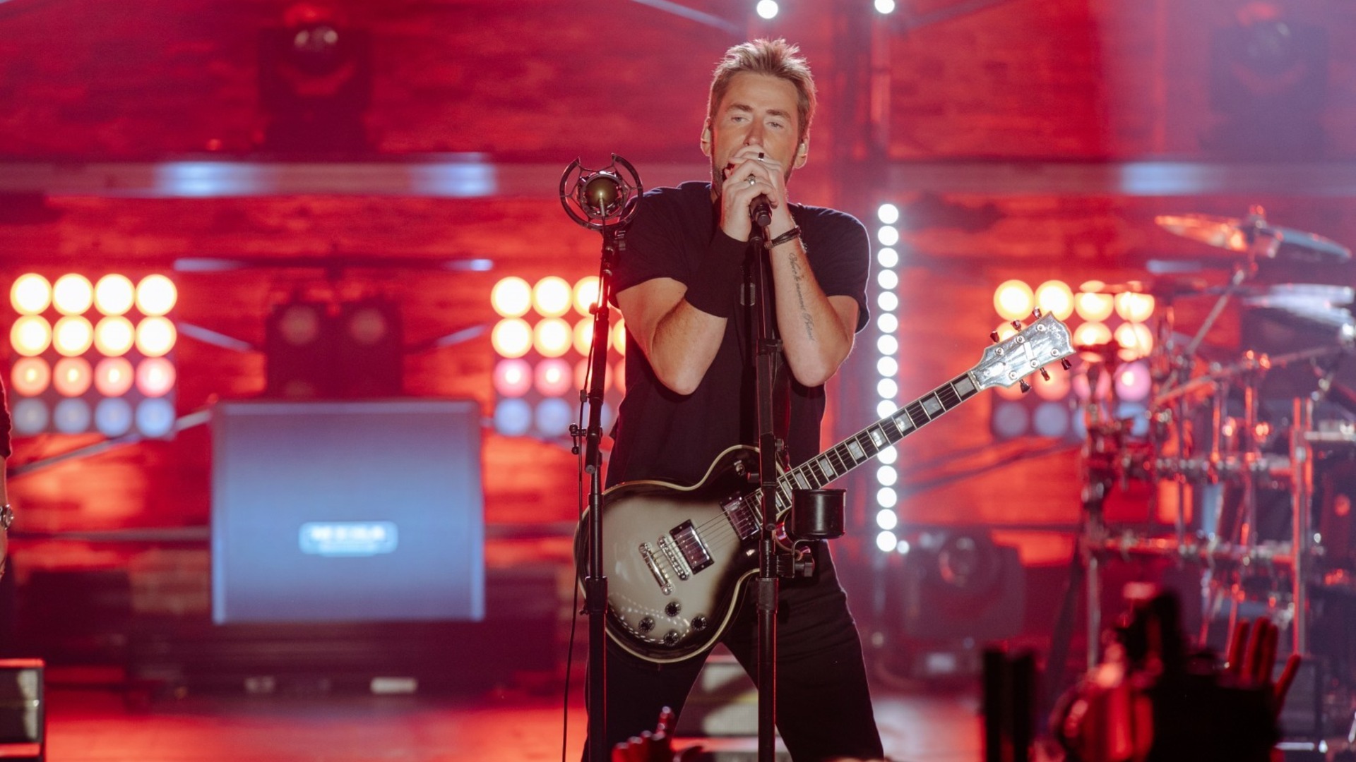 Nickelback напомнят за себе си новия си 11-и студиен албум