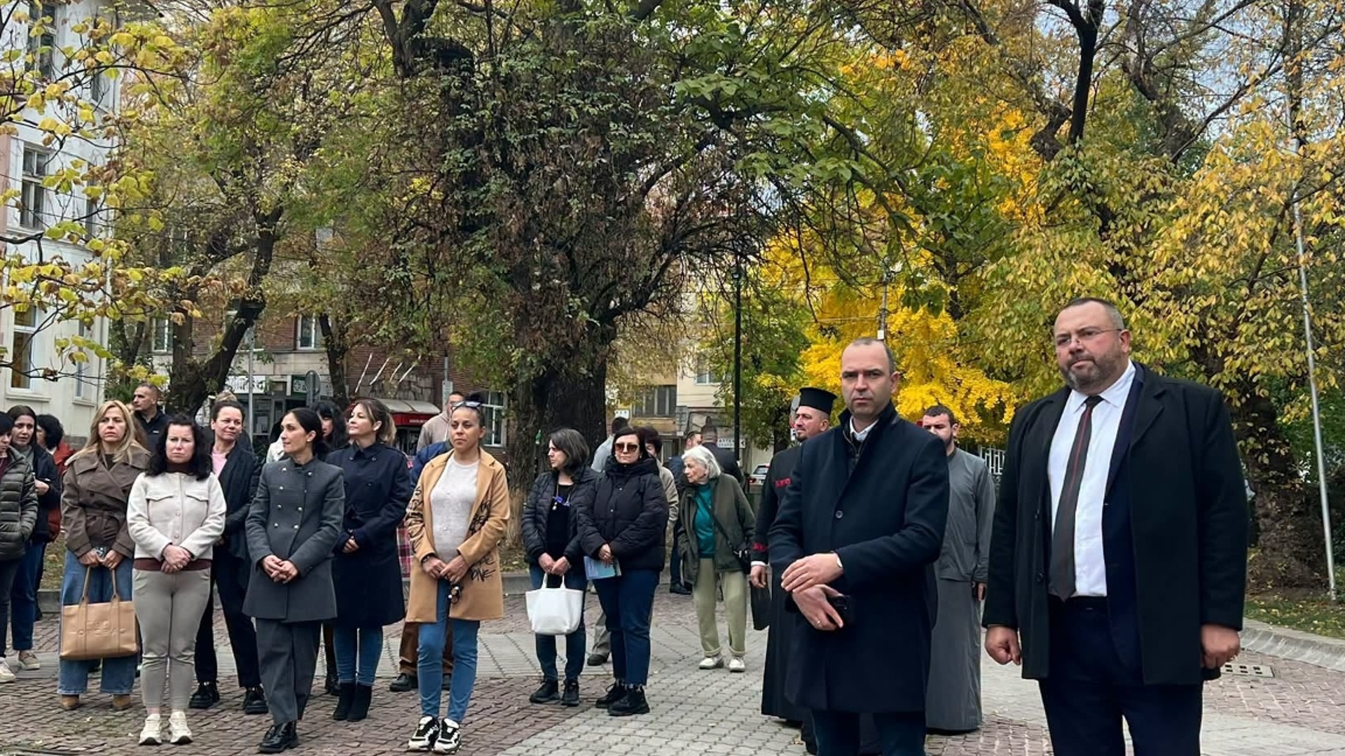 В навечерието на 1 ноември в Банската градина в Кюстендил официално бе открита „Градината на поетите“